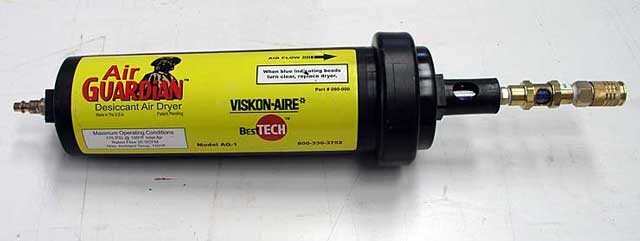 Air dryer for the compressed air supply