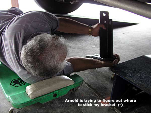 Arnold playing with the bracket