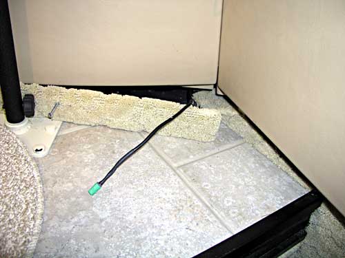 Kickpanel with wire